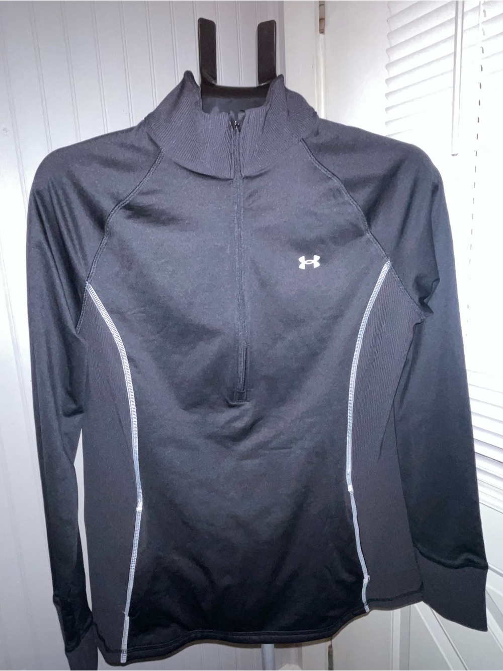 Under Armour Women’s Fitted Quarter-Zip Performance Top